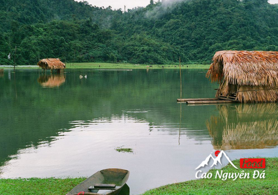 Hồ Noong - Chốn Bồng Lai tiên cảnh ở Hà Giang khiến du khách mê mẩn