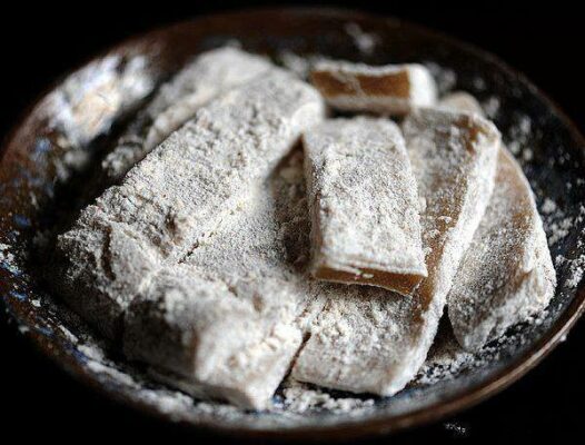 Nguồn gốc của bánh chè lam và Cách làm bánh chè lam chuẩn vị